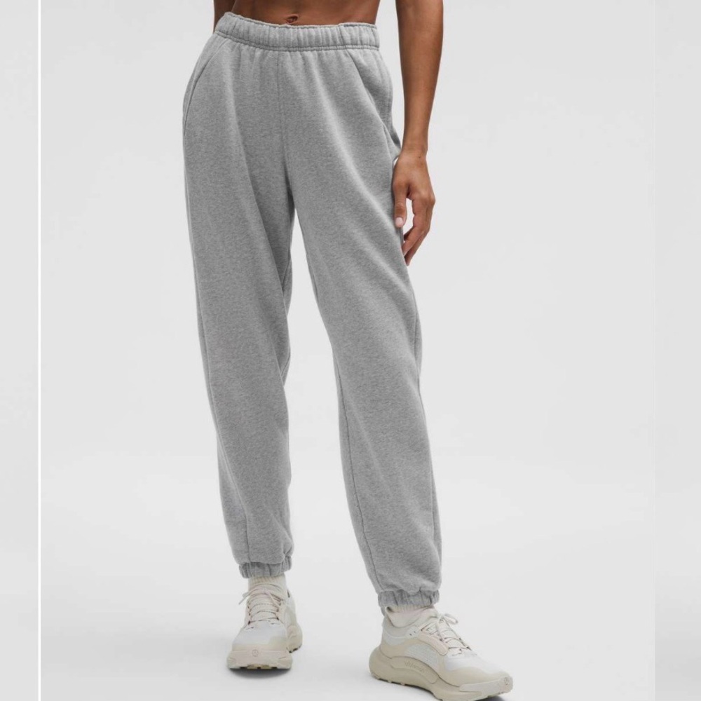 Lululemon Scuba Mid-Rise Oversized Jogger